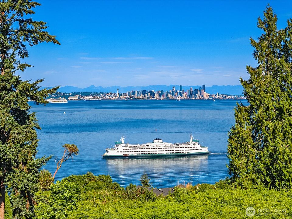 1st image of 10793 NE Bill Point Drive