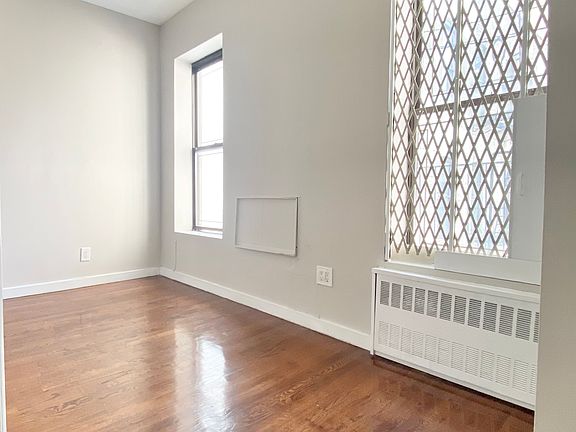 4th image of 710 Amsterdam Ave APT 5B