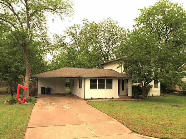 2132 W Sunset Dr, Stillwater, OK 74074