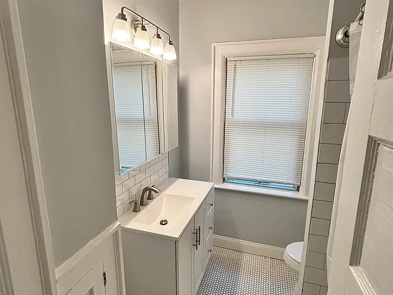 421 Potomac Ave #1 — Photo 9