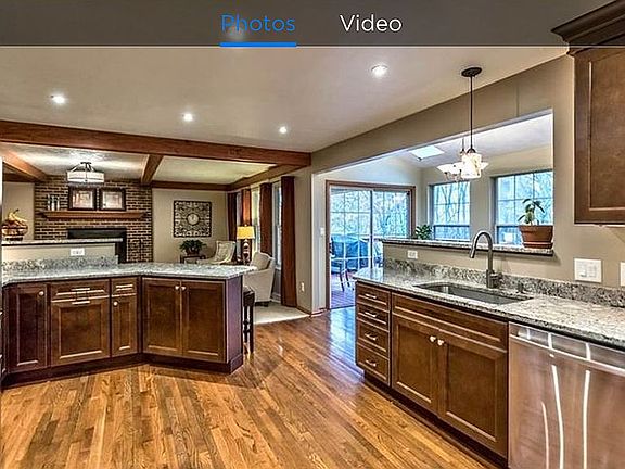 5th image of 417 Monmouth Dr