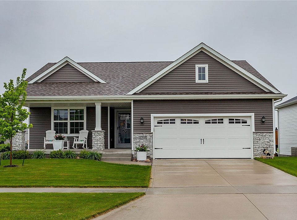 1st image of 4205 NW Linwood Dr