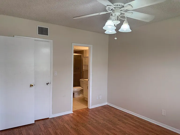 3710 N Pine Island Rd #122 — Photo 15