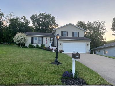1016 Thomas Dr SW, New Philadelphia, OH, 44663