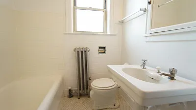 2535 N Sawyer Ave — Photo 6