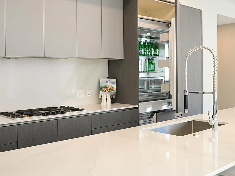 THE RHONE featuring the Saone Penthouse Collection — Photo 7