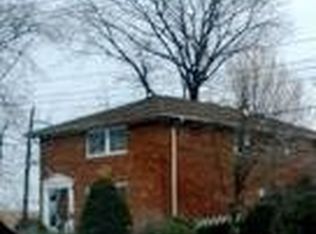 26008 81st Ave, Floral Park, NY 11004