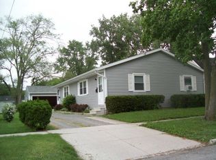 220 Lester Ave, Findlay, OH 45840