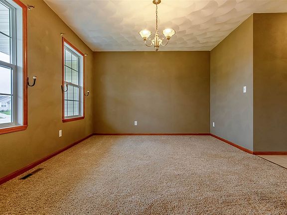 3rd image of 15567 Bryden Dr