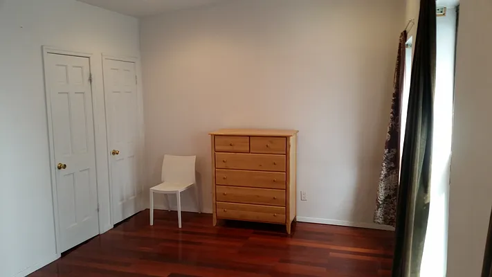 Rented by LONGINES NY LLC | media 8