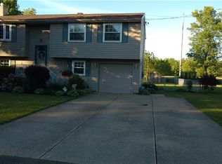 2315 Victory Dr, Erie, PA 16510
