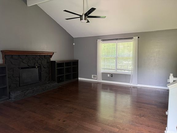 3rd image of 2421 Trellis Ct