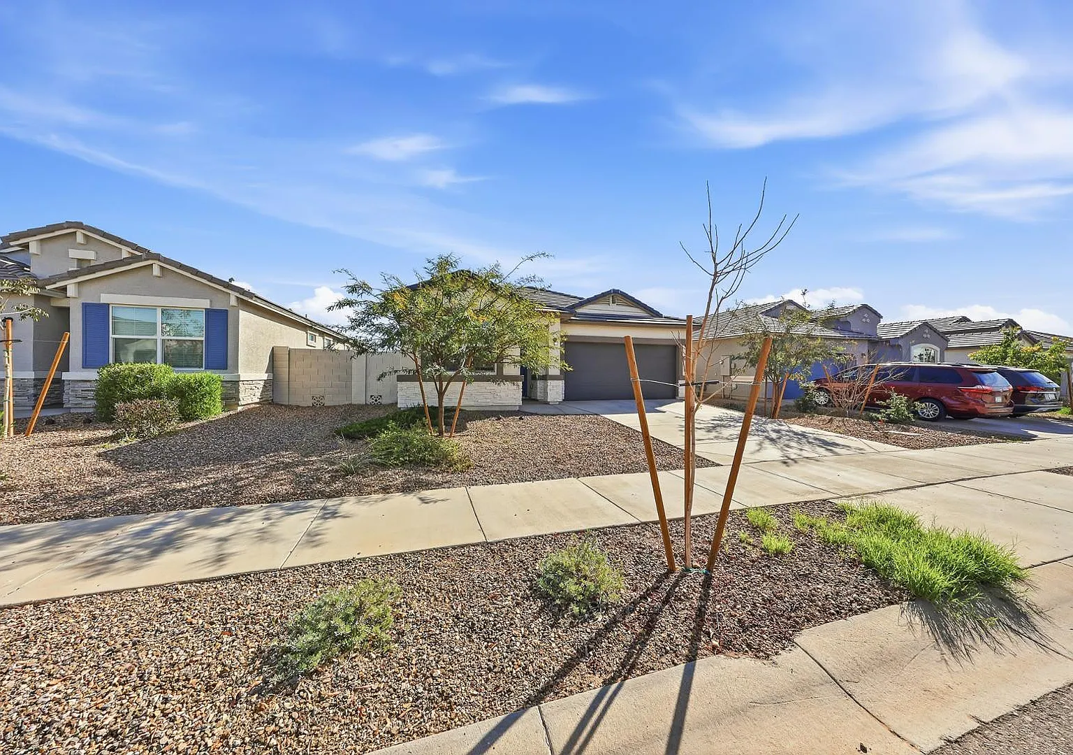 3 bed, 2.0 bath, 1706 sqft, $2,500 — Photo 2