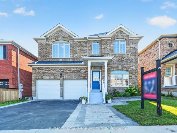 18 Carter Bennett Dr, Ajax, ON L1T 4N5