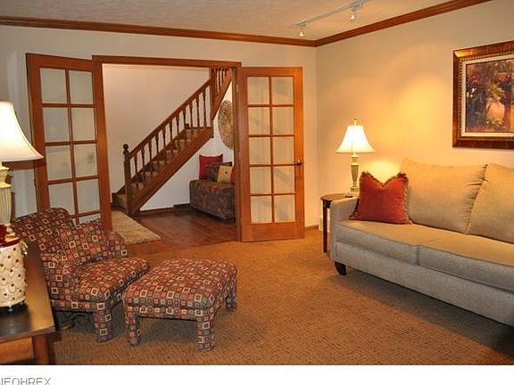 3rd image of 6221 Tourelle Dr