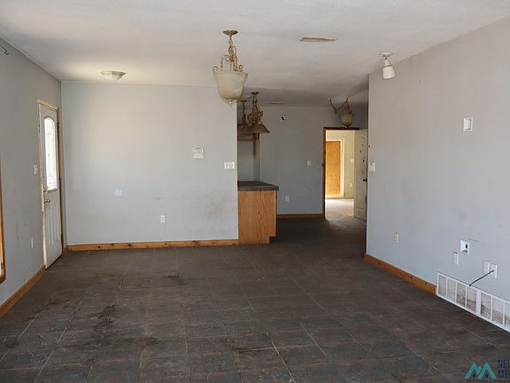 2nd image of 270 Camino De Vida