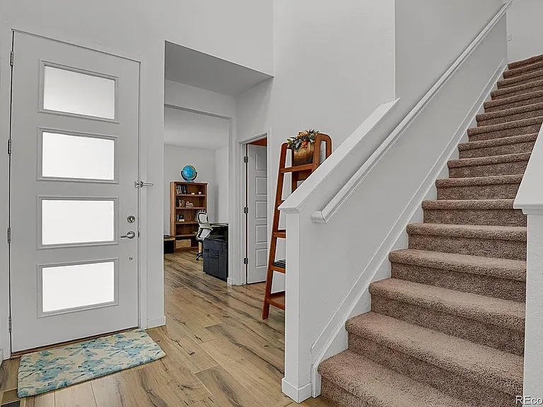 11081 Richfield Cir — Photo 2