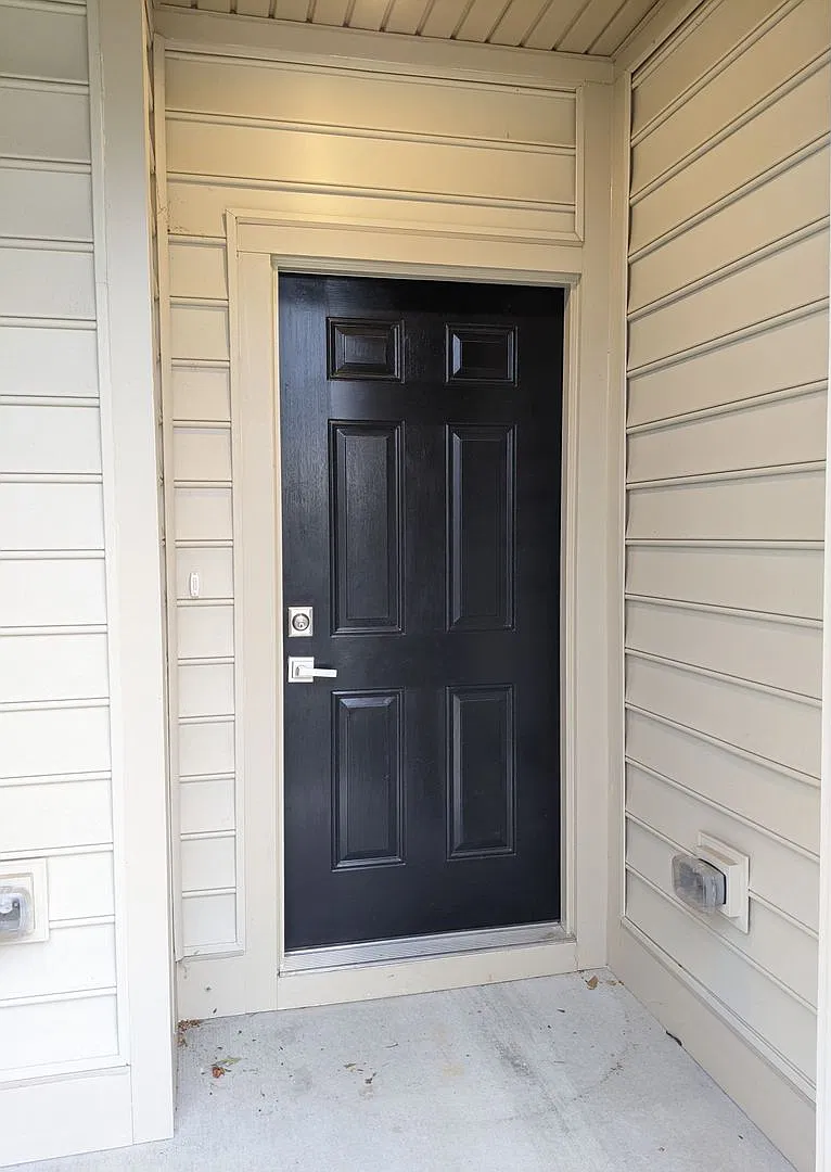 Top floor 2 story condo in Linton at Ballenger ready for you early December! — Photo 3