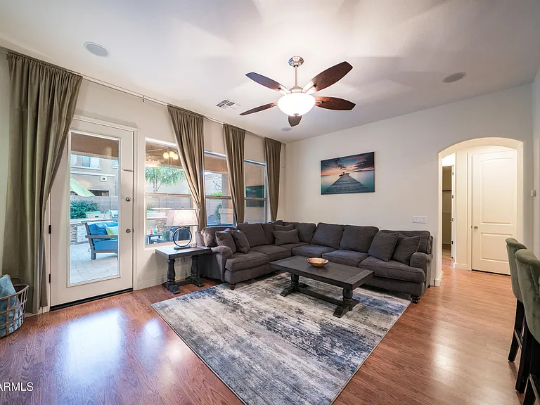 2681 E Hampton Ln — Photo 21