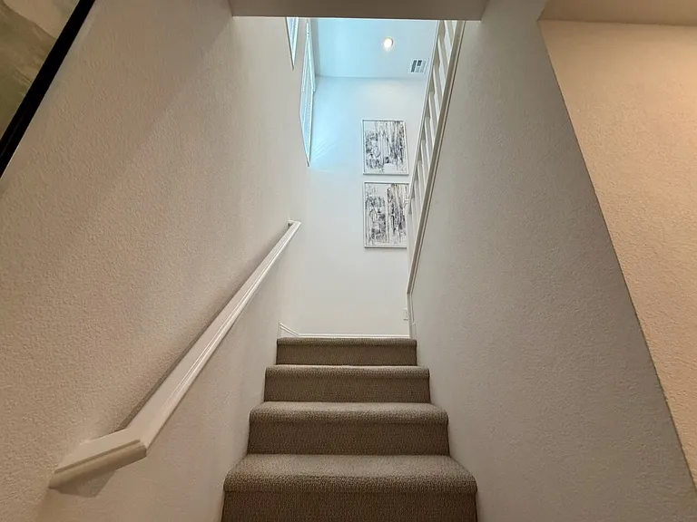 802 Royal Beekman St — Photo 24