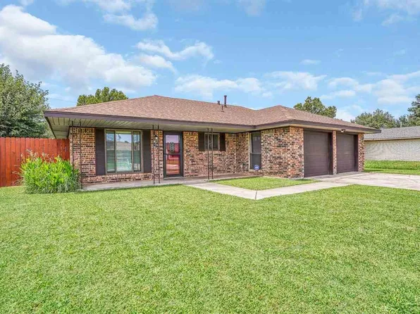 4605 SE Ellsworth Ave, Lawton, OK 73501