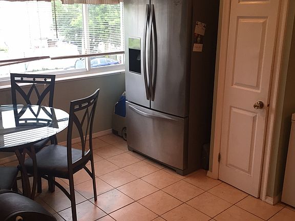 4th image of 52 Nehring Ave #House