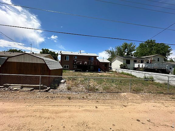 2nd image of 354 Pine St