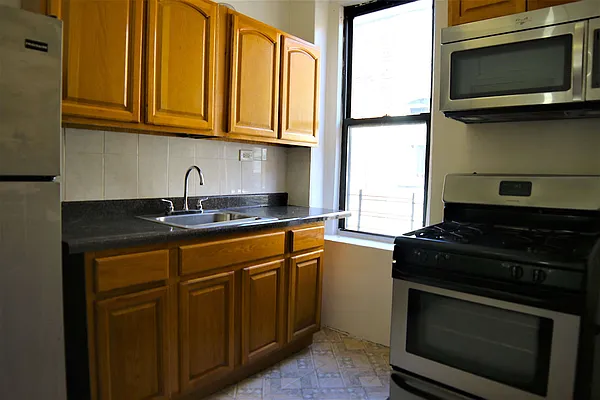 Rented by Brooklyn Blocks Real Estate | media 9