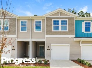 563 Cherry Ridge Dr, Orange Park, FL 32065