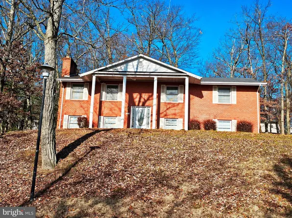 911 Eastgate Ct, Cumberland, MD 21502