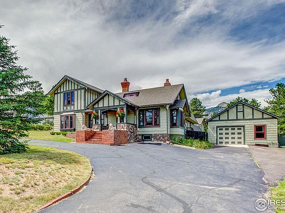 3rd image of 441 Chiquita Ln