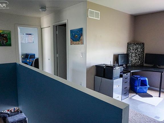 5th image of 7472 Wren Dr