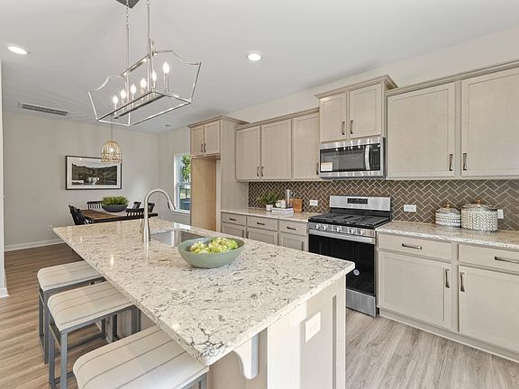 4th image of 330 Bent Willow Dr #234