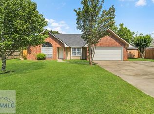902 Shady Ln, Hinesville, GA 31313