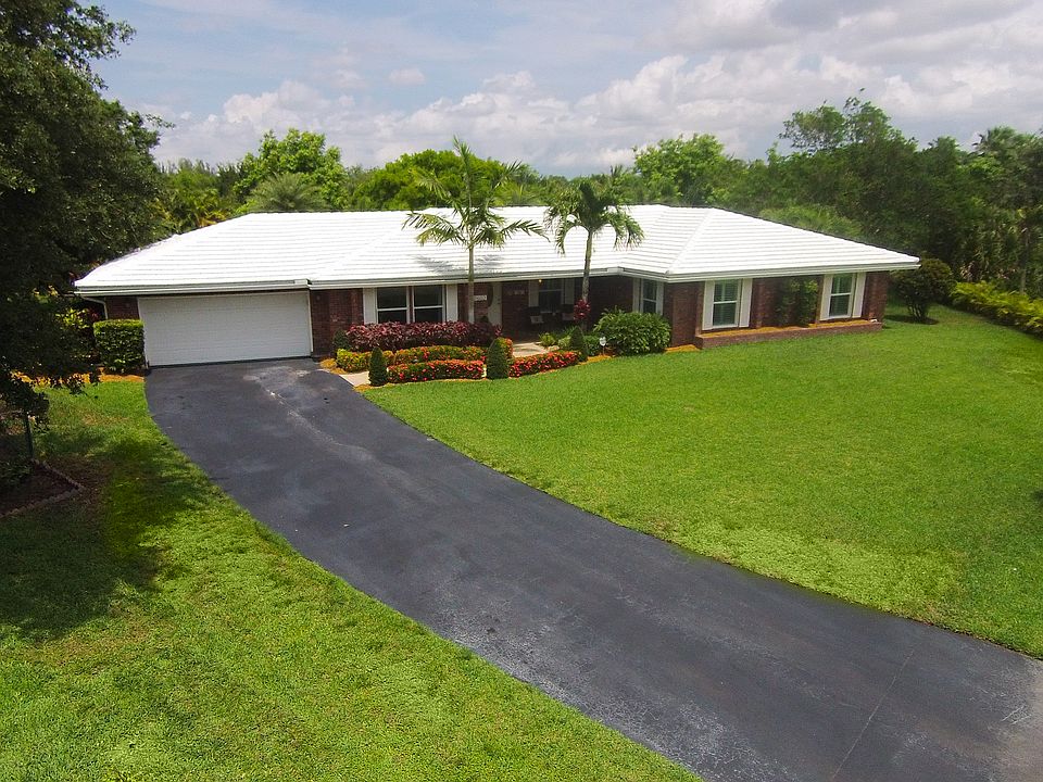 1st image of 9602 Nw 36 Court