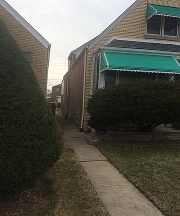4th image of 8812 S Crandon Ave