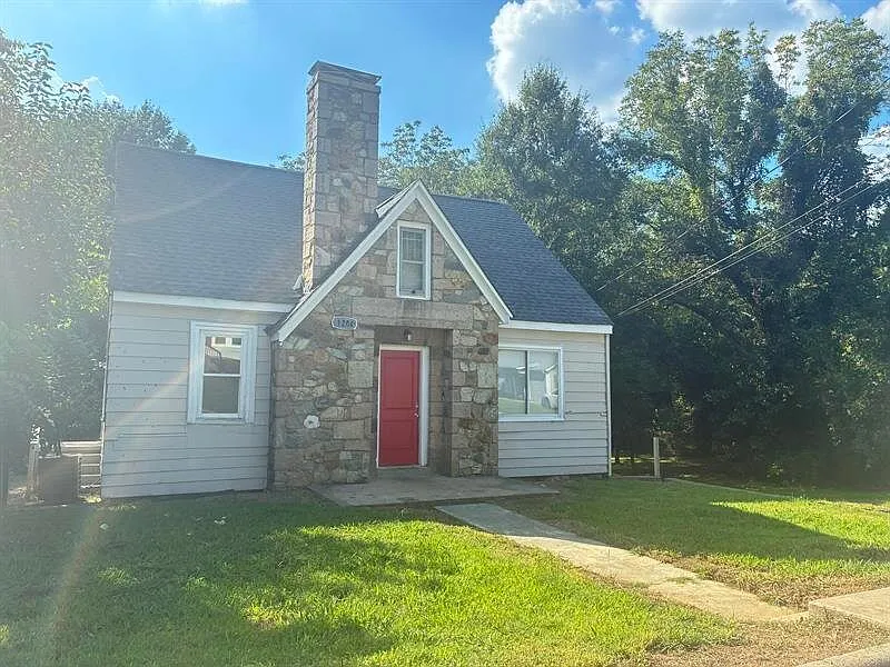 1204 Asheboro St — Photo 2