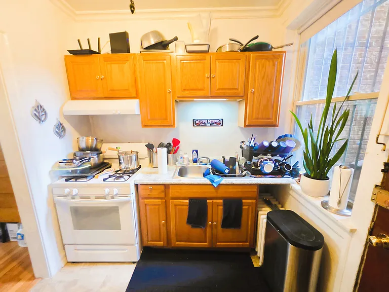 1600 W Estes Ave #1W — Photo 8