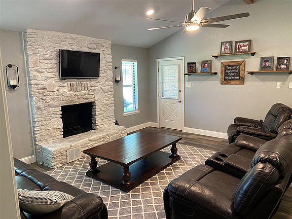 2nd image of 310 Rosebud Dr