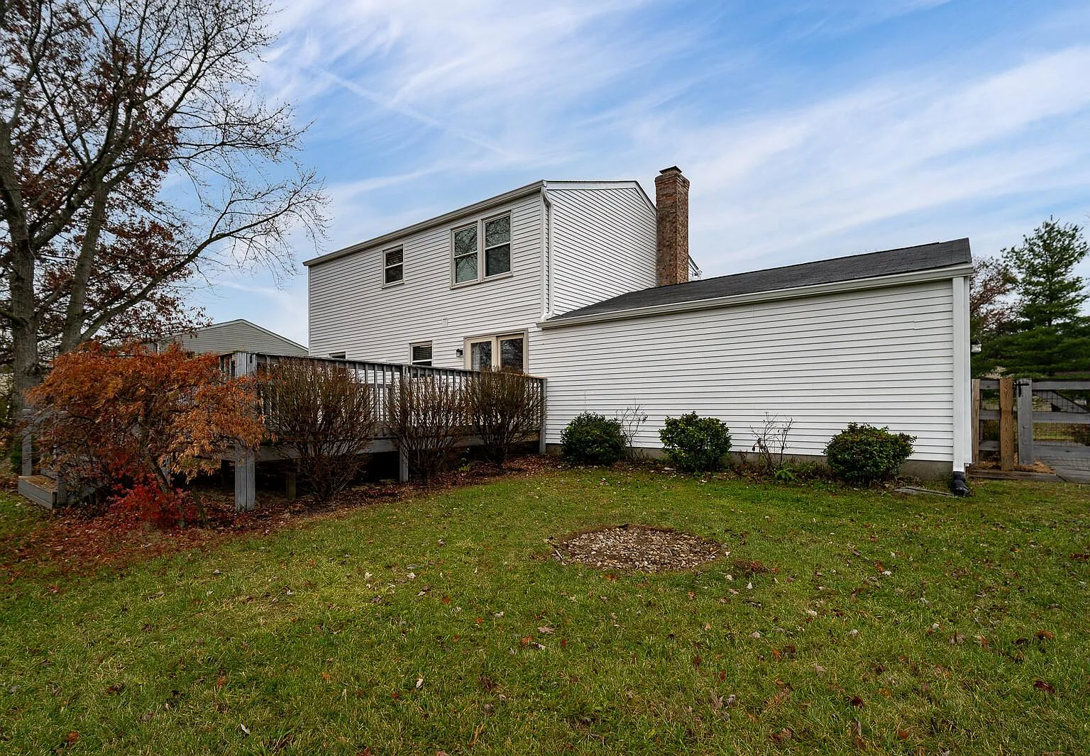 6978 Fallen Oaks Dr — Photo 4