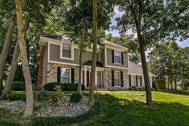 1st image of 5233 NE Sawgrass Dr