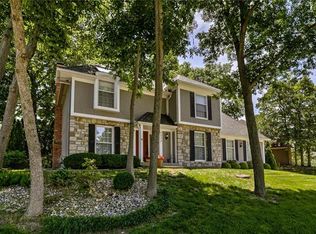 5233 NE Sawgrass Dr, Lees Summit, MO 64064