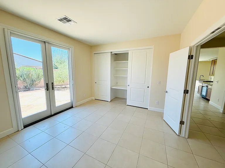 11320 N Northfield St — Photo 17