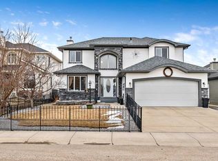 43 E Sheep River Hts, Okotoks, AB T1S 2A1