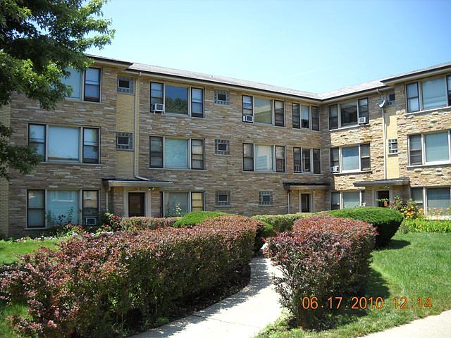 1st image of 2342 W Birchwood Ave