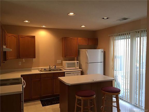 5th image of 641 Mountainwater Dr #641