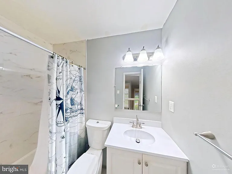 18428 Point Seneca Pl — Photo 37