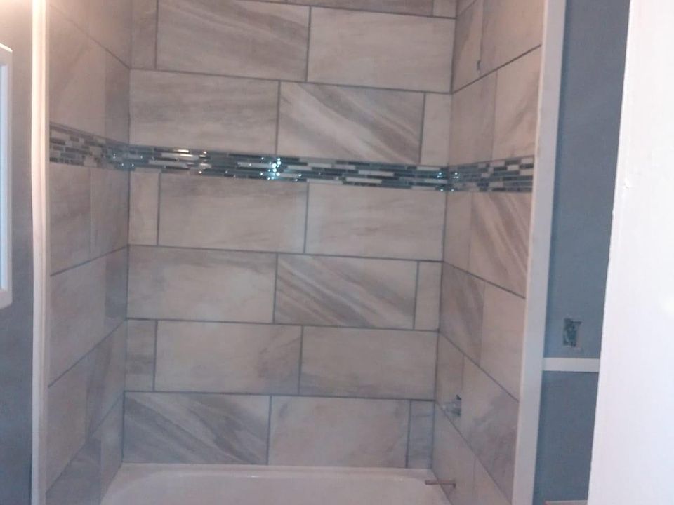 2nd image of 1237 N Elmer St