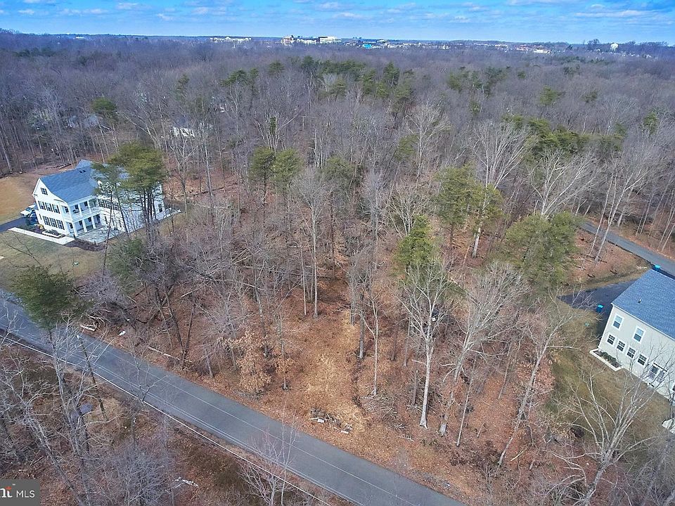 1st image of 11320 Crescent Dr