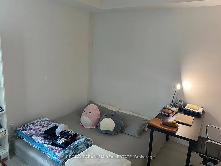31 Tippett Rd #812 — Photo 11